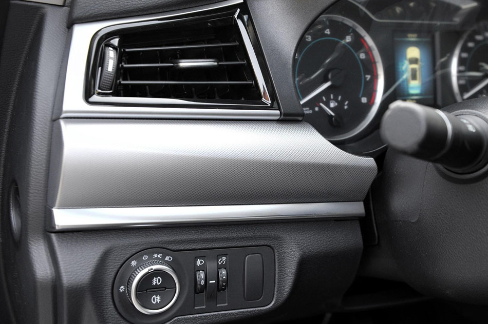 2018款 蓝标H7 2.0T 自动悦享型 内饰