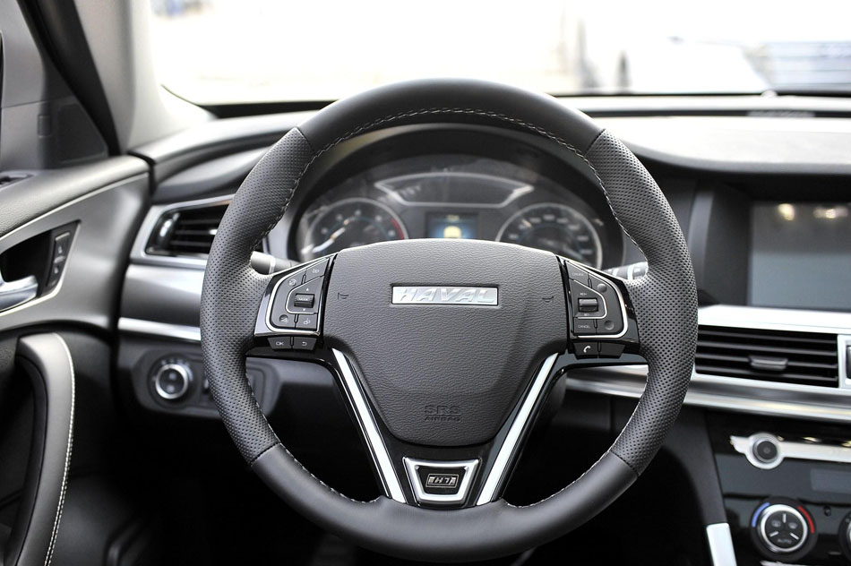 2018款 蓝标H7 2.0T 自动悦享型 内饰