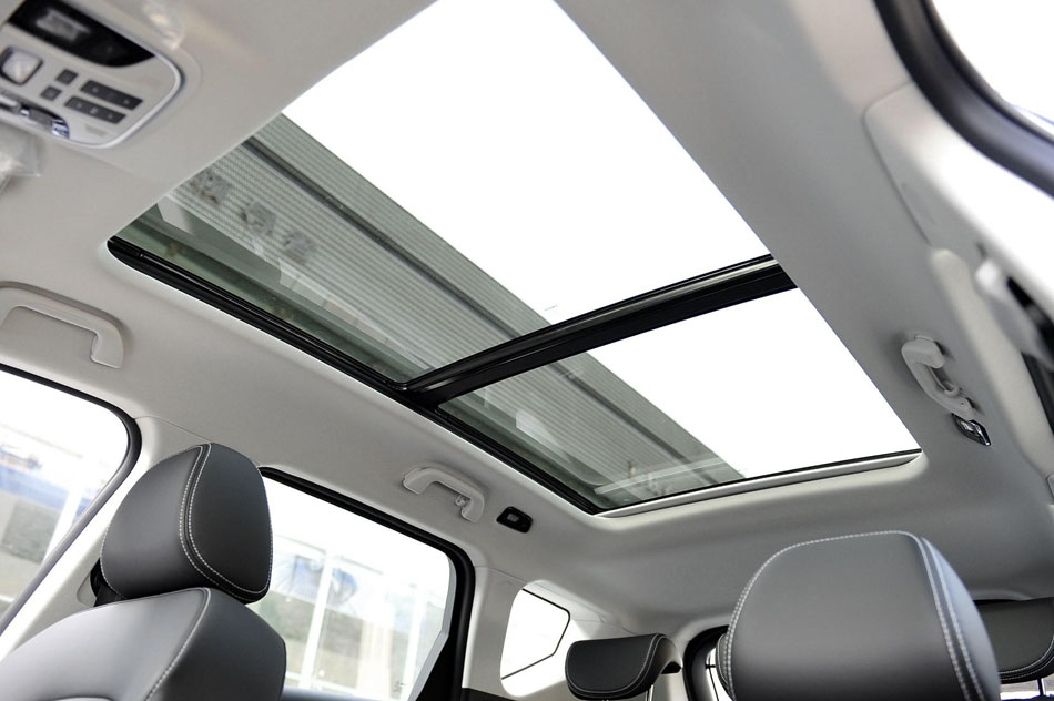 2018款 蓝标H7 2.0T 自动悦享型 座椅空间