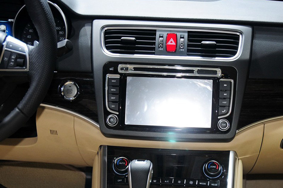 2013款 哈弗H8 基本型 内饰