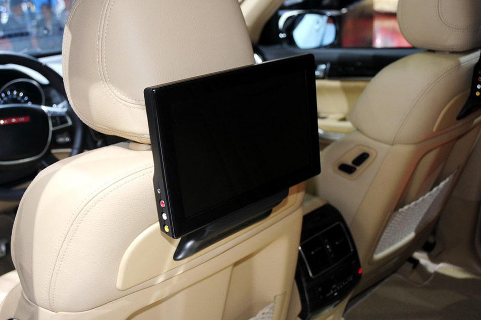 2013款 哈弗H8 基本型 空间