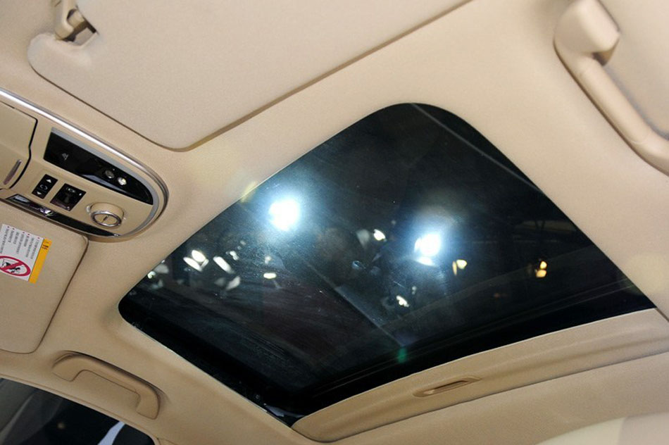 2013款 哈弗H8 基本型 空间