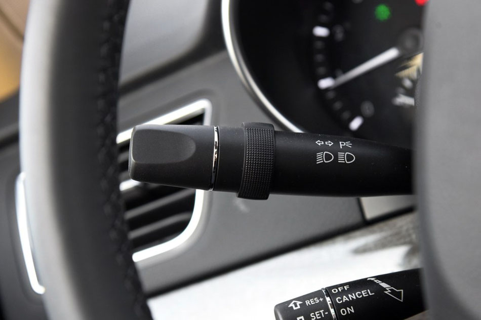 2015款 2.0T 四驱精英型 内饰