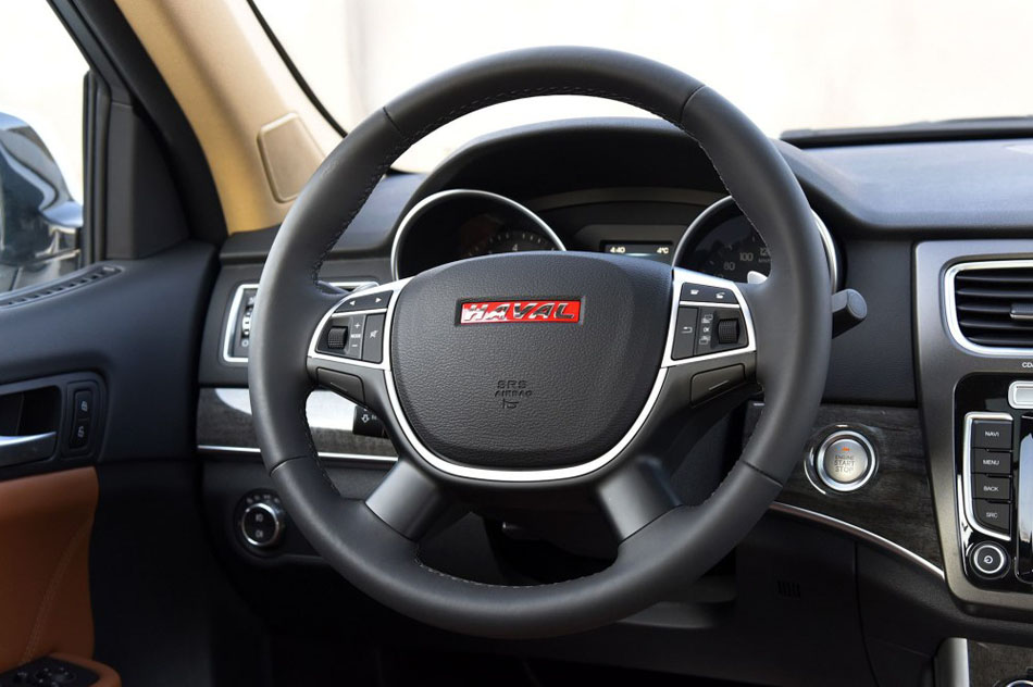 2015款 2.0T 四驱精英型 内饰