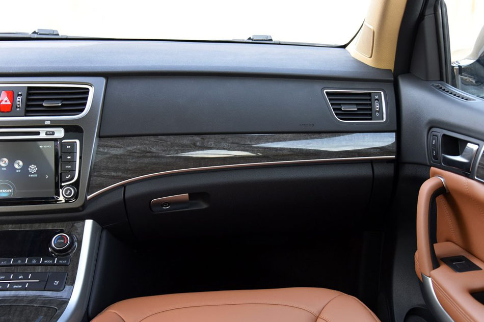 2015款 2.0T 四驱精英型 内饰