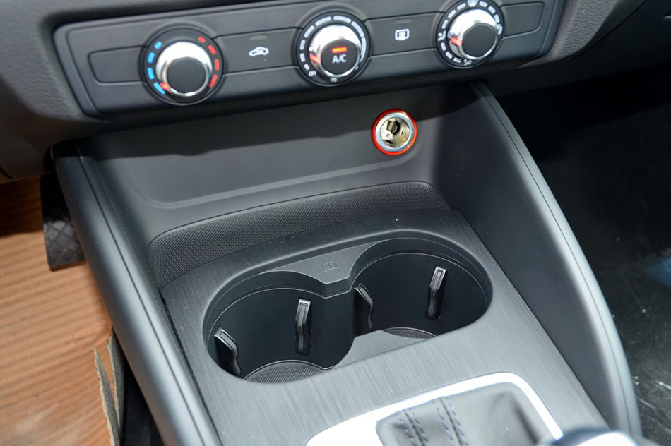 2014款 Sportback 35 TFSI 进取型 内饰