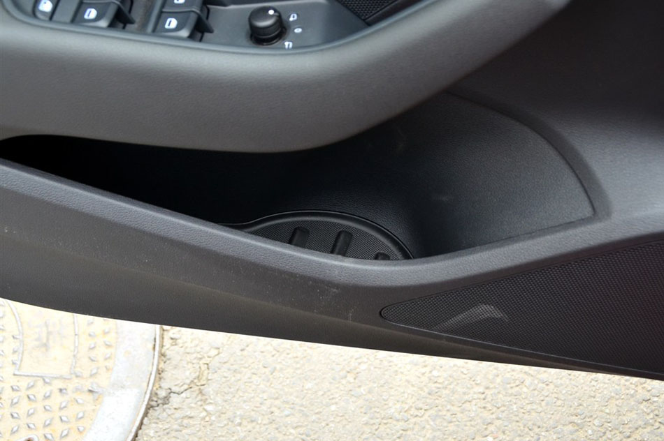 2014款 Sportback 35 TFSI 进取型 座椅空间