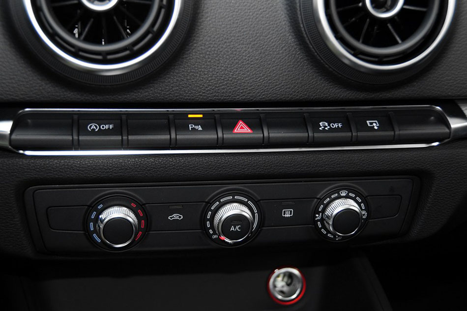 2014款 Limousine 35 TFSI 时尚型 内饰