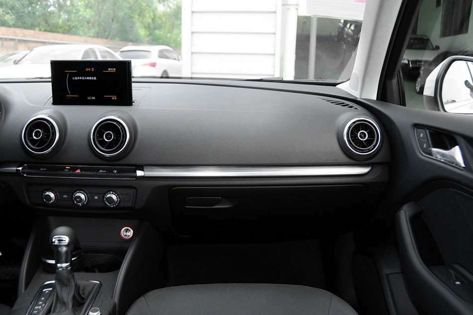 2014款 Limousine 35 TFSI 时尚型 内饰