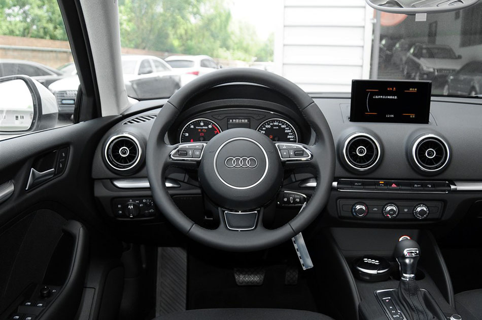 2014款 Limousine 35 TFSI 时尚型 内饰