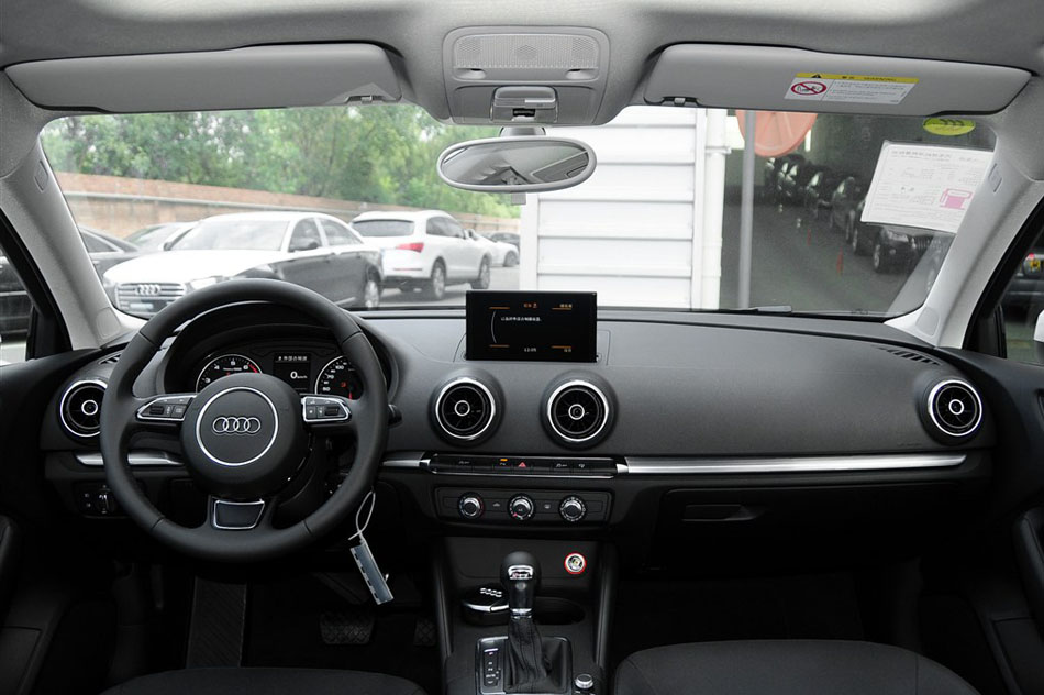 2014款 Limousine 35 TFSI 时尚型 内饰