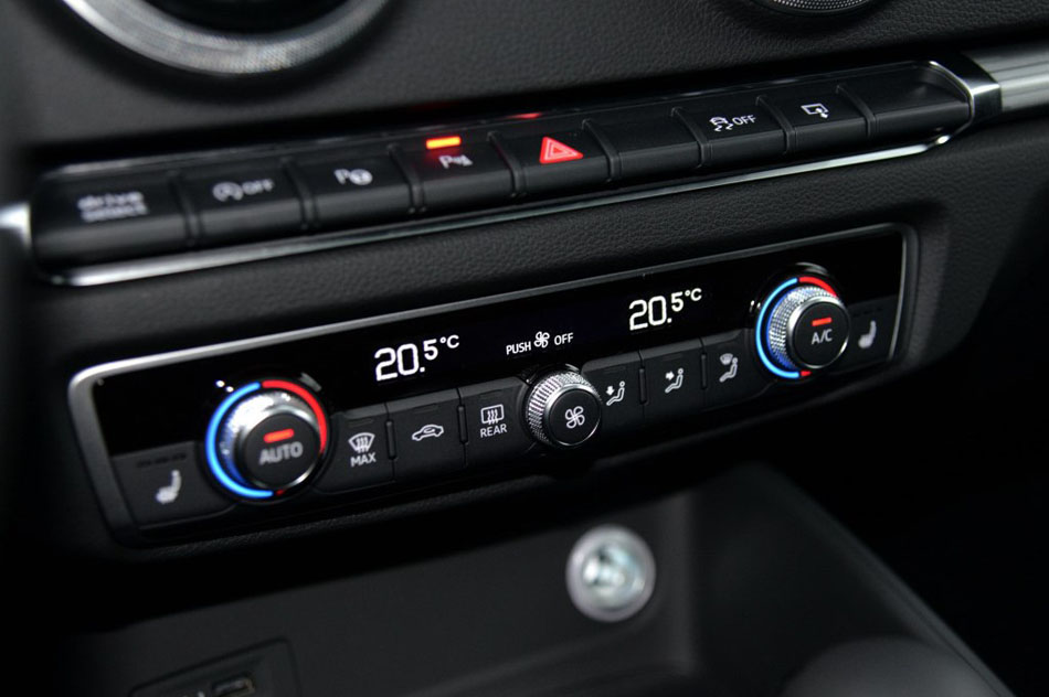 2017款 Sportback 40 TFSI 运动型 内饰