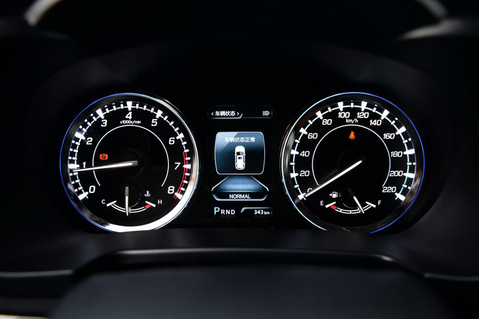 2017款 2.0T 四驱智尊版 内饰