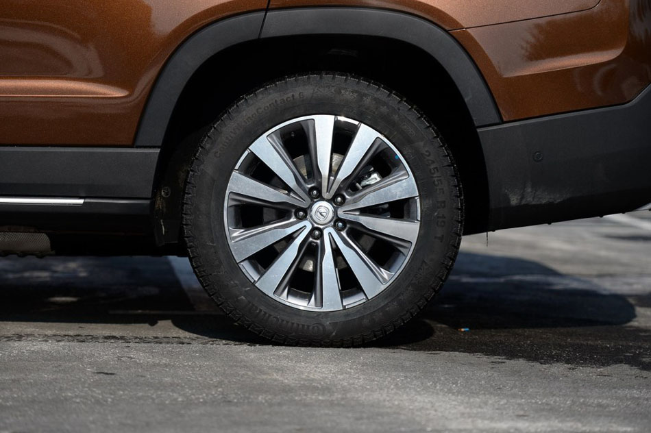 2017款 2.0T 四驱智尊版 细节