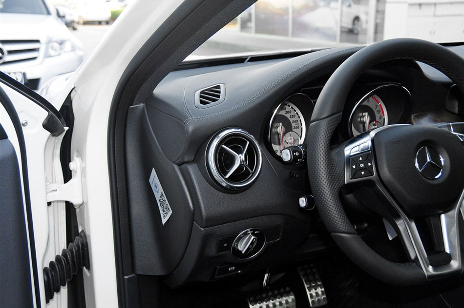 2015款 GLA 260 4MATIC 内饰