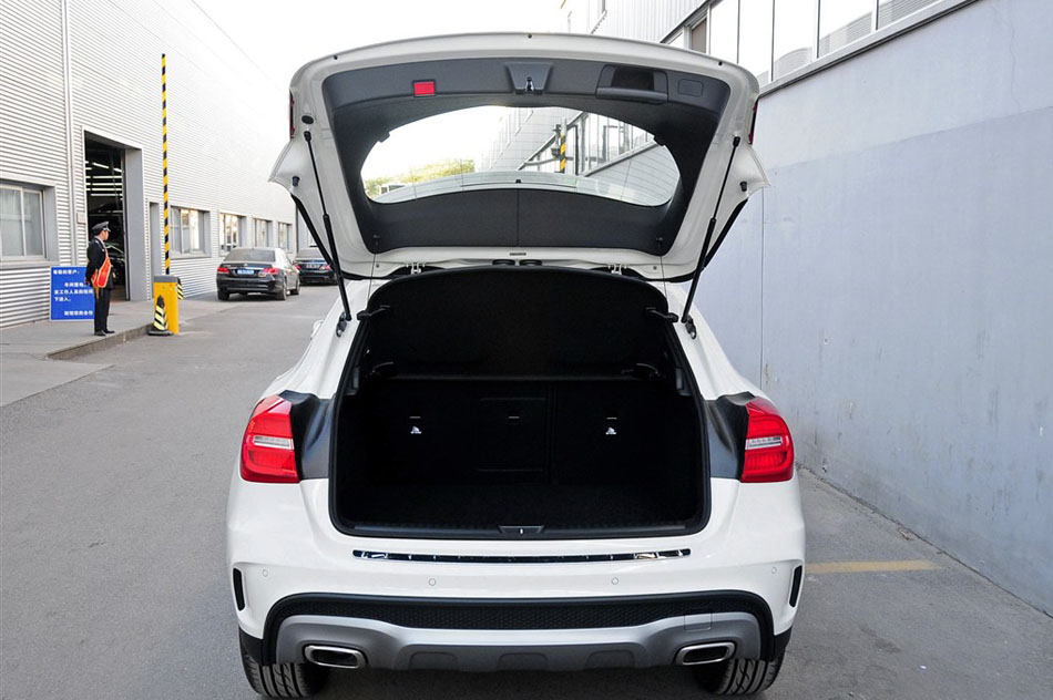 2015 GLA 260 4MATIC οռ