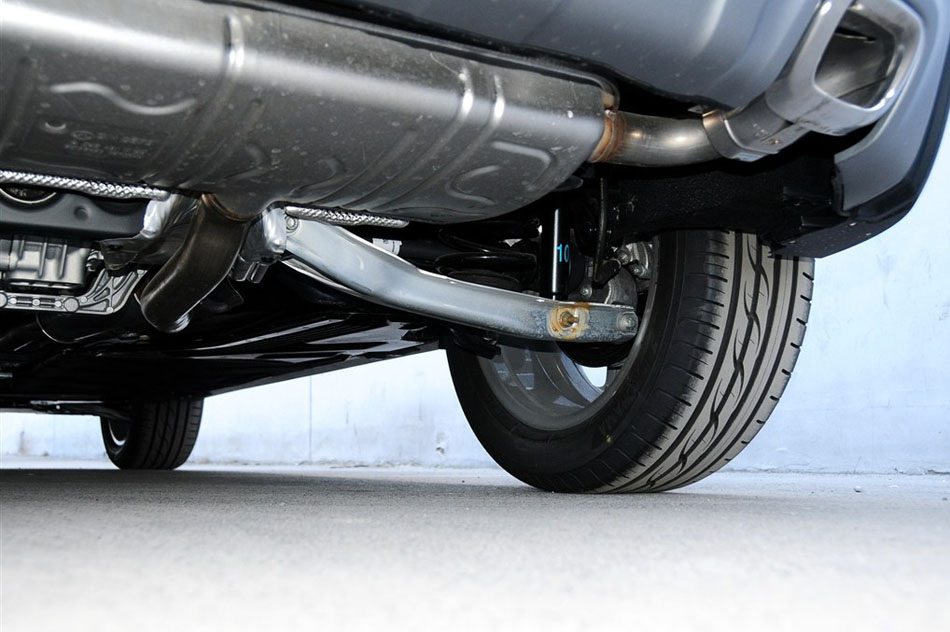 2015款 GLA 260 4MATIC 引擎底盘