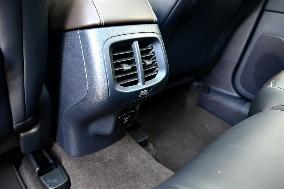 ɹ 2014 2.4L AT  οռ