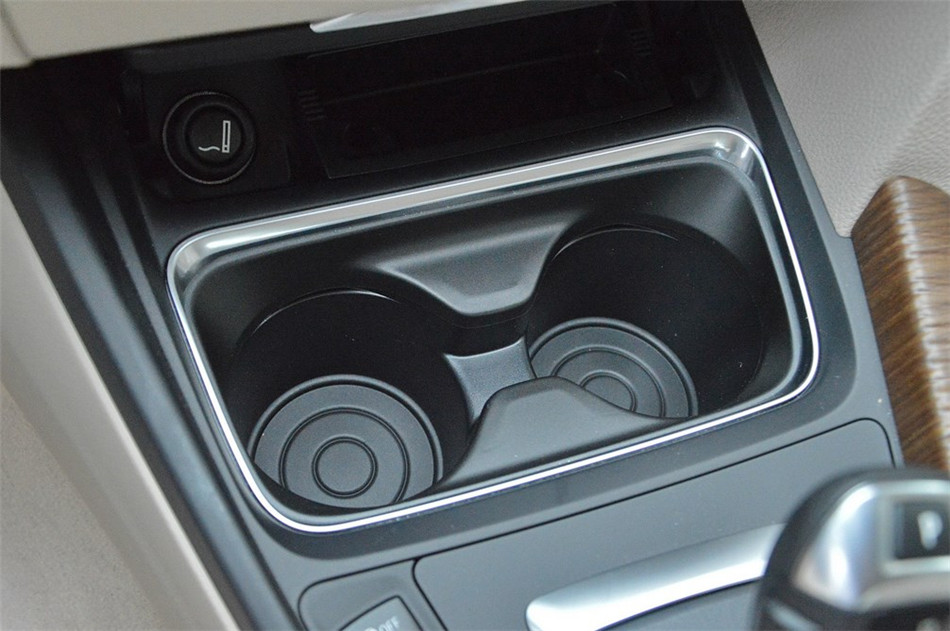 宝马3系GT 2013款 320i 风尚设计套装 座椅空间