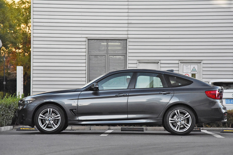 2019款 320i M运动型 外观