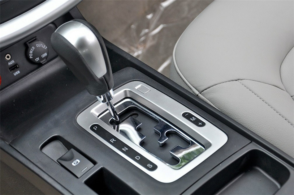 奔腾X80 2013款 基本型 内饰