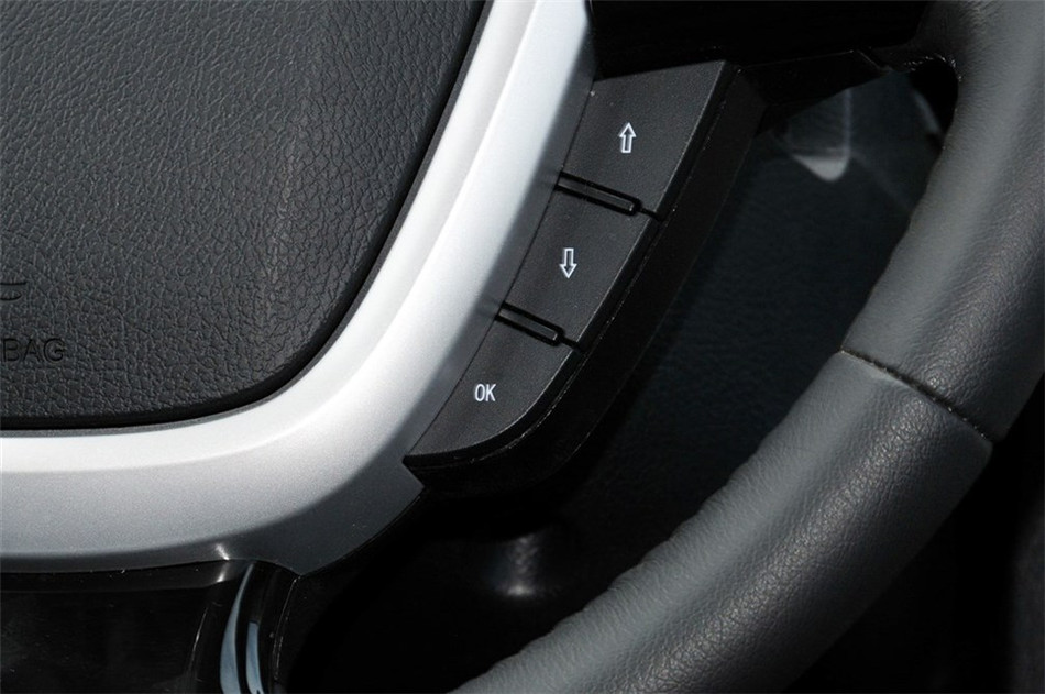 2013款 2.3L AT 旗舰版 内饰