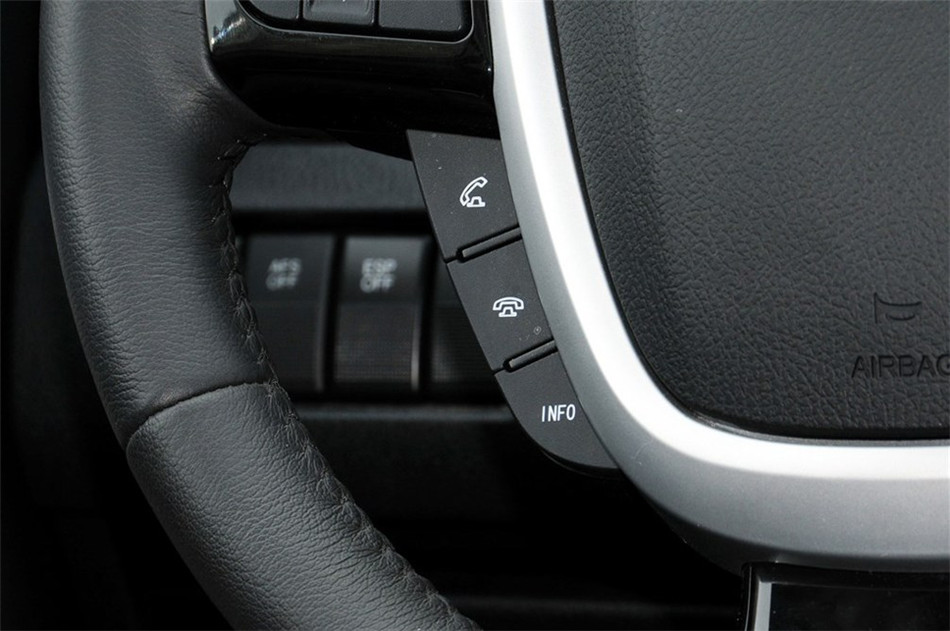 2013款 2.3L AT 旗舰版 内饰