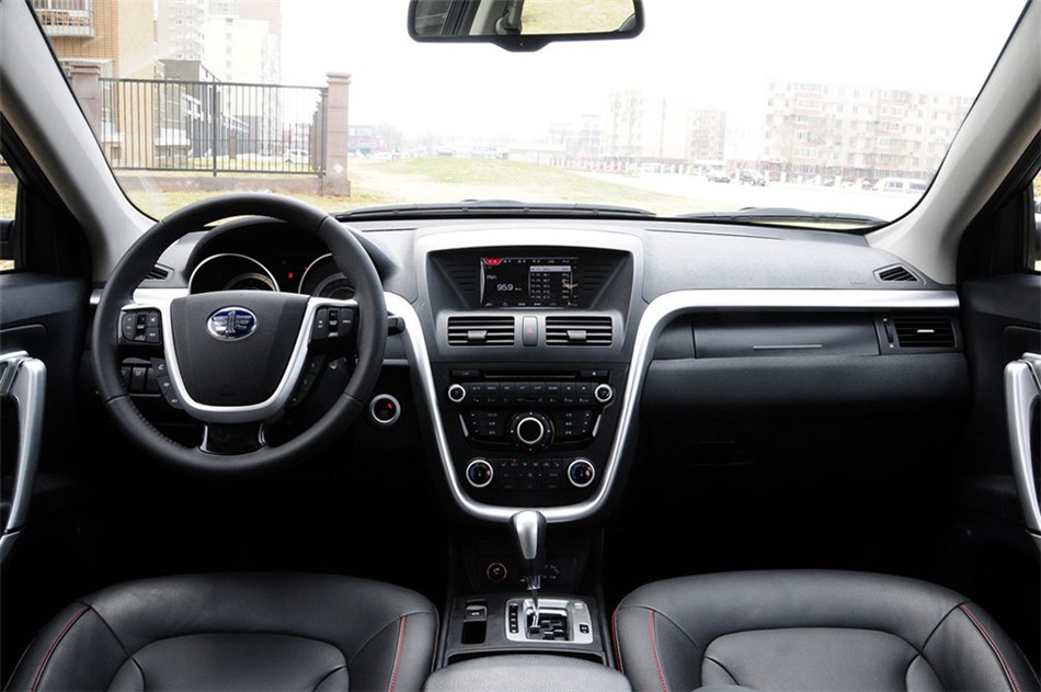 2013款 2.3L AT 旗舰版 内饰