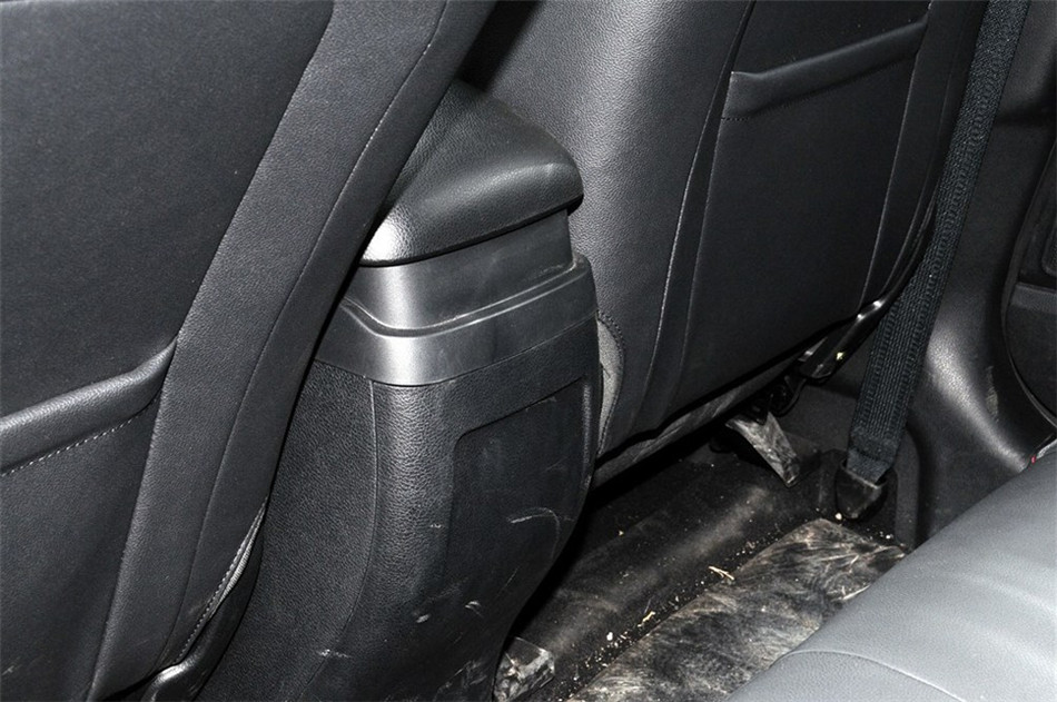 2013 2.3L AT 콢 οռ