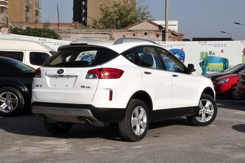 2015款 2.0L 手动基本型 外观