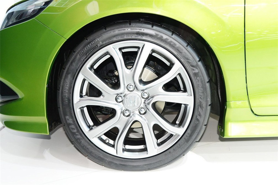 JADE 2013款 基本型