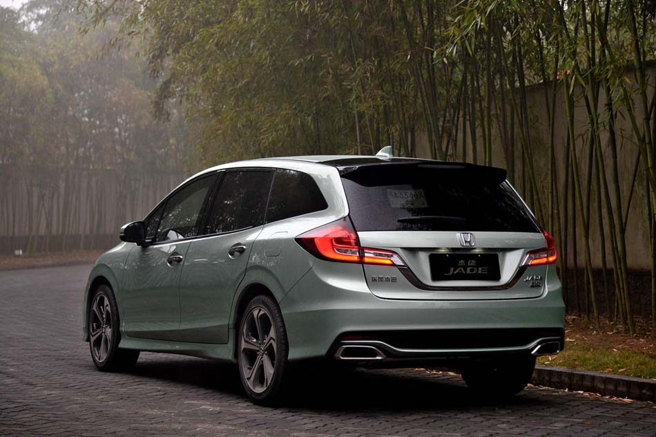 2017款 210TURBO CVT豪华版 5座 外观