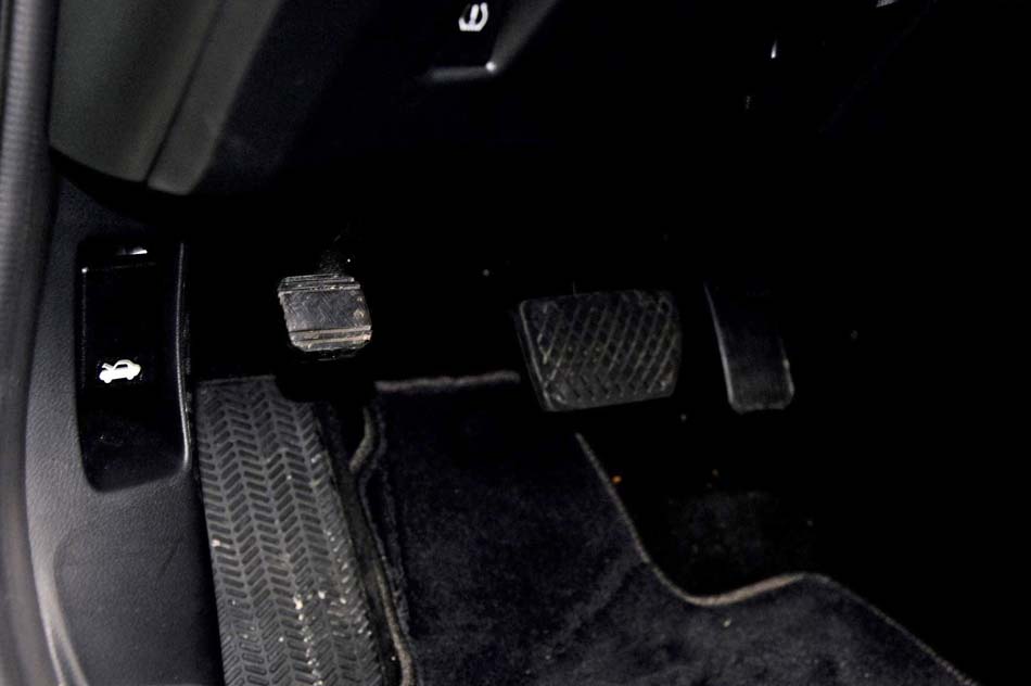 2017款 210TURBO CVT豪华版 5座 座椅空间