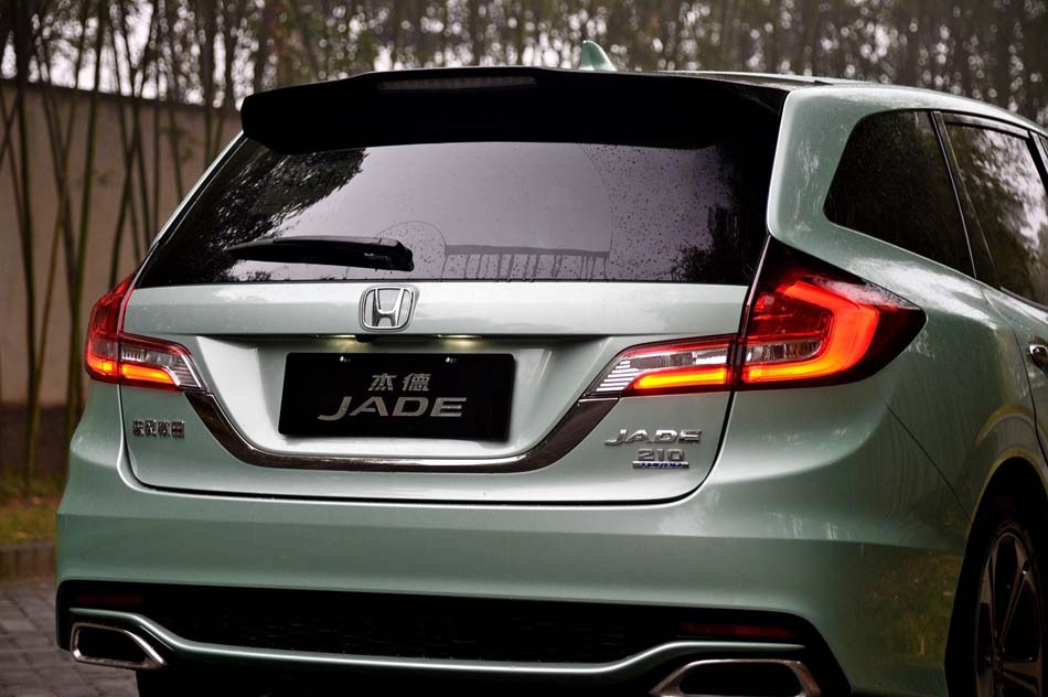 2017款 210TURBO CVT豪华版 5座 细节