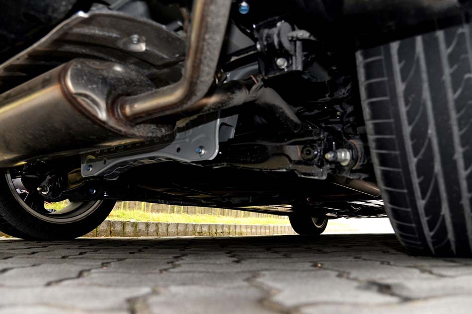 2017款 210TURBO CVT豪华版 5座 引擎底盘