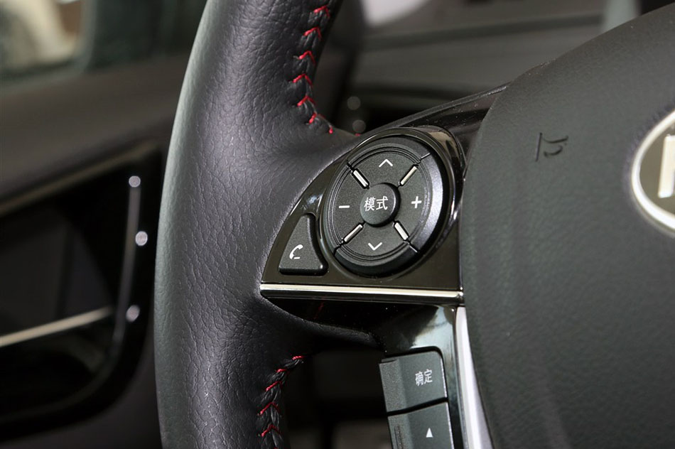 2015款 2.0TID 尊贵型 内饰