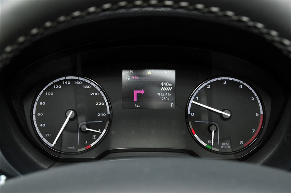 观致3 2013款 基本型 内饰