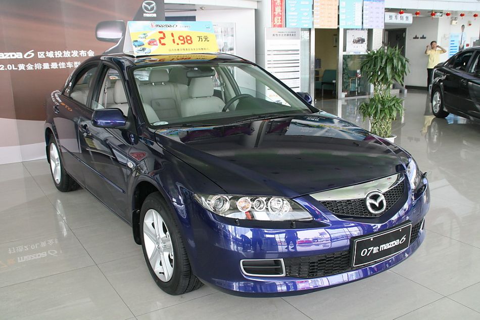 一汽马自达07款马自达6前脸