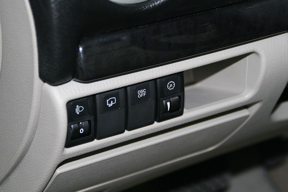 一汽马自达07款马自达6内饰