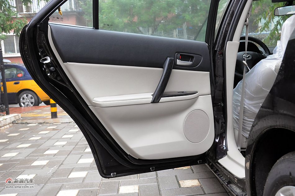 2011款马自达6实拍