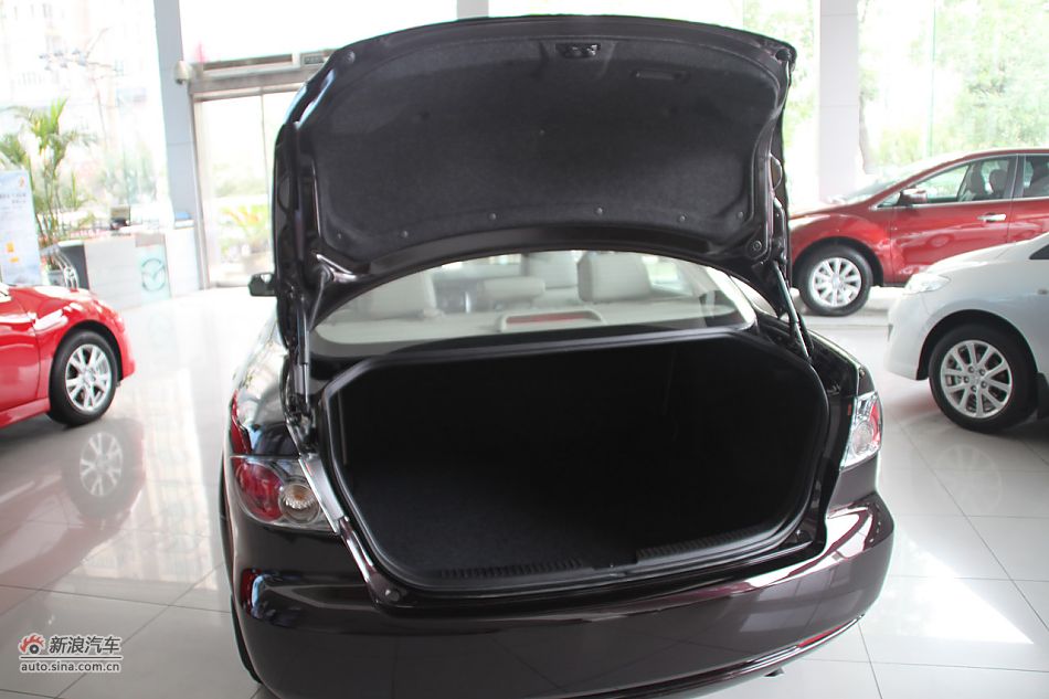 发动机、底盘悬挂及后备箱