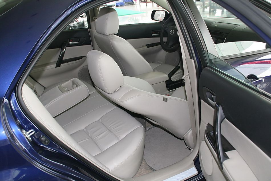 一汽马自达07款马自达6座椅