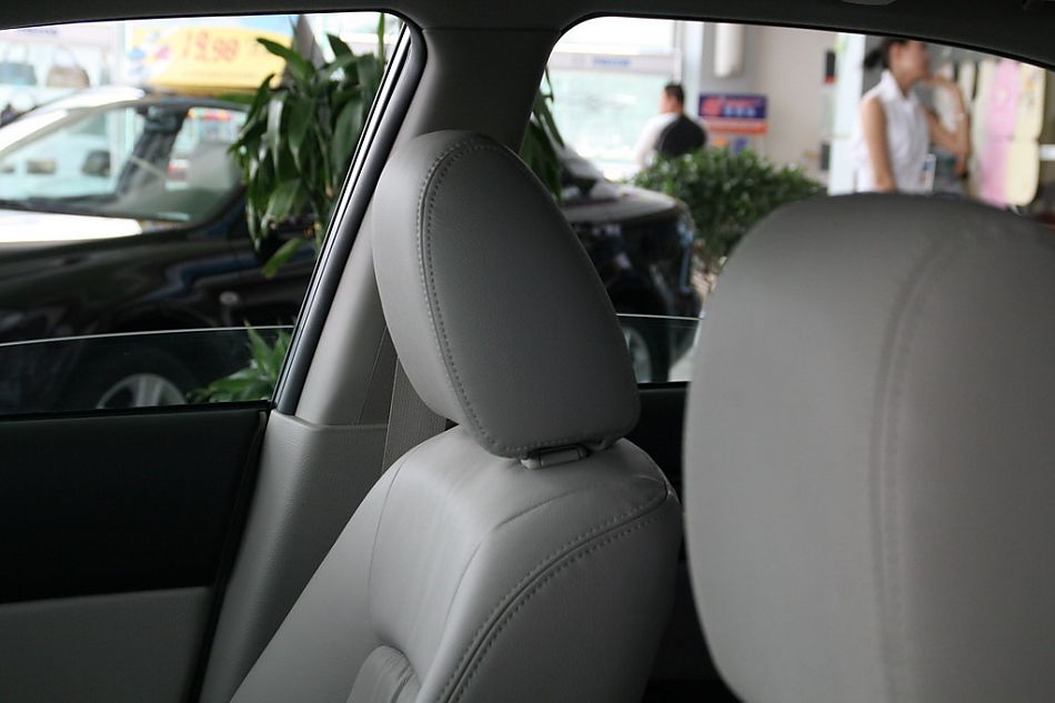 一汽马自达07款马自达6座椅