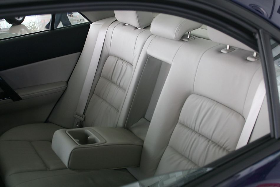 一汽马自达07款马自达6座椅