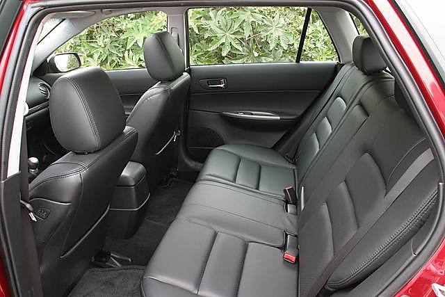 马自达Wagon后排座椅