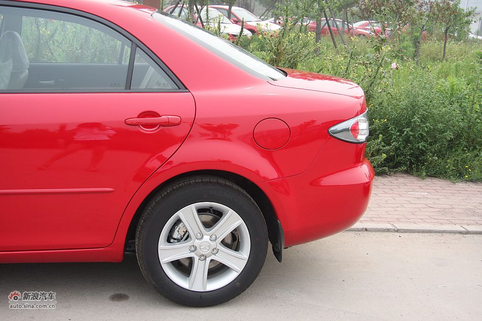 车辆外观及细节