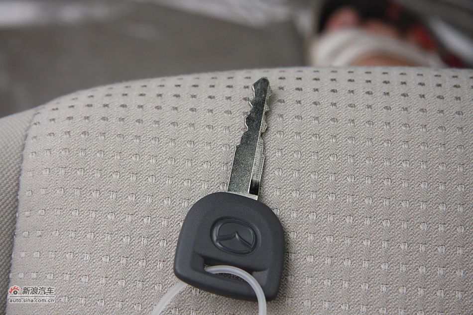 发动机、底盘悬挂及后备箱