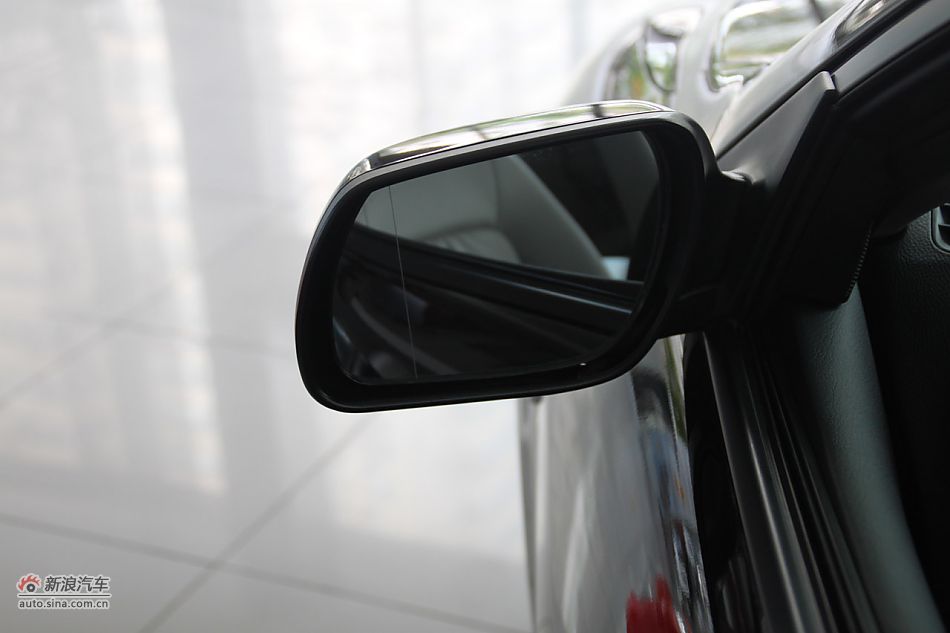 车辆外观及细节