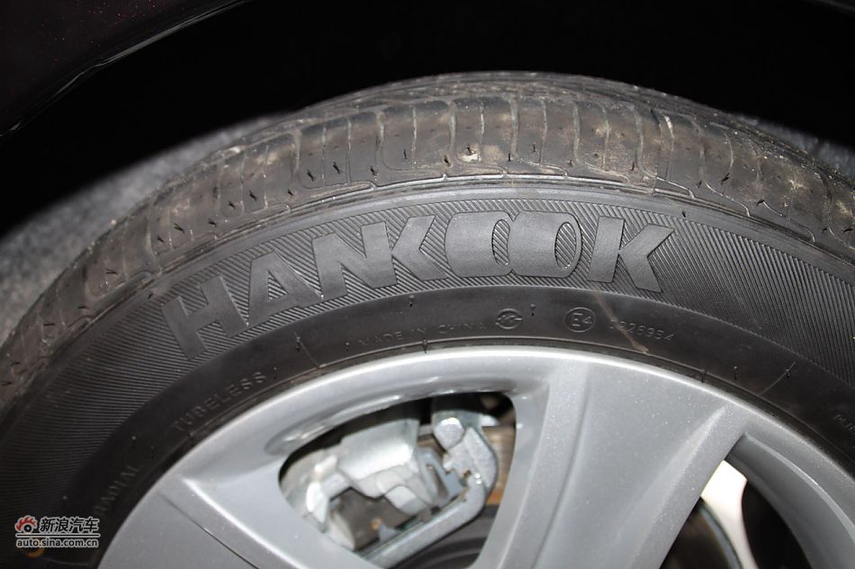 发动机、底盘悬挂及后备箱