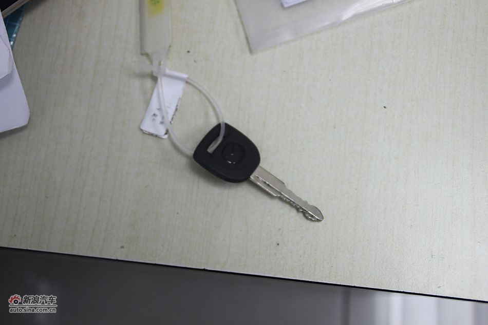 发动机、底盘悬挂及后备箱